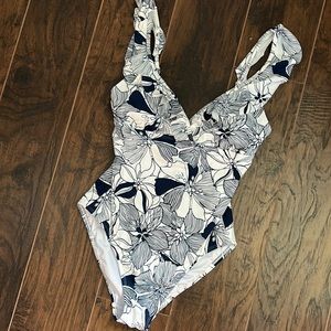 Stella Parker large bathing suit navy and white